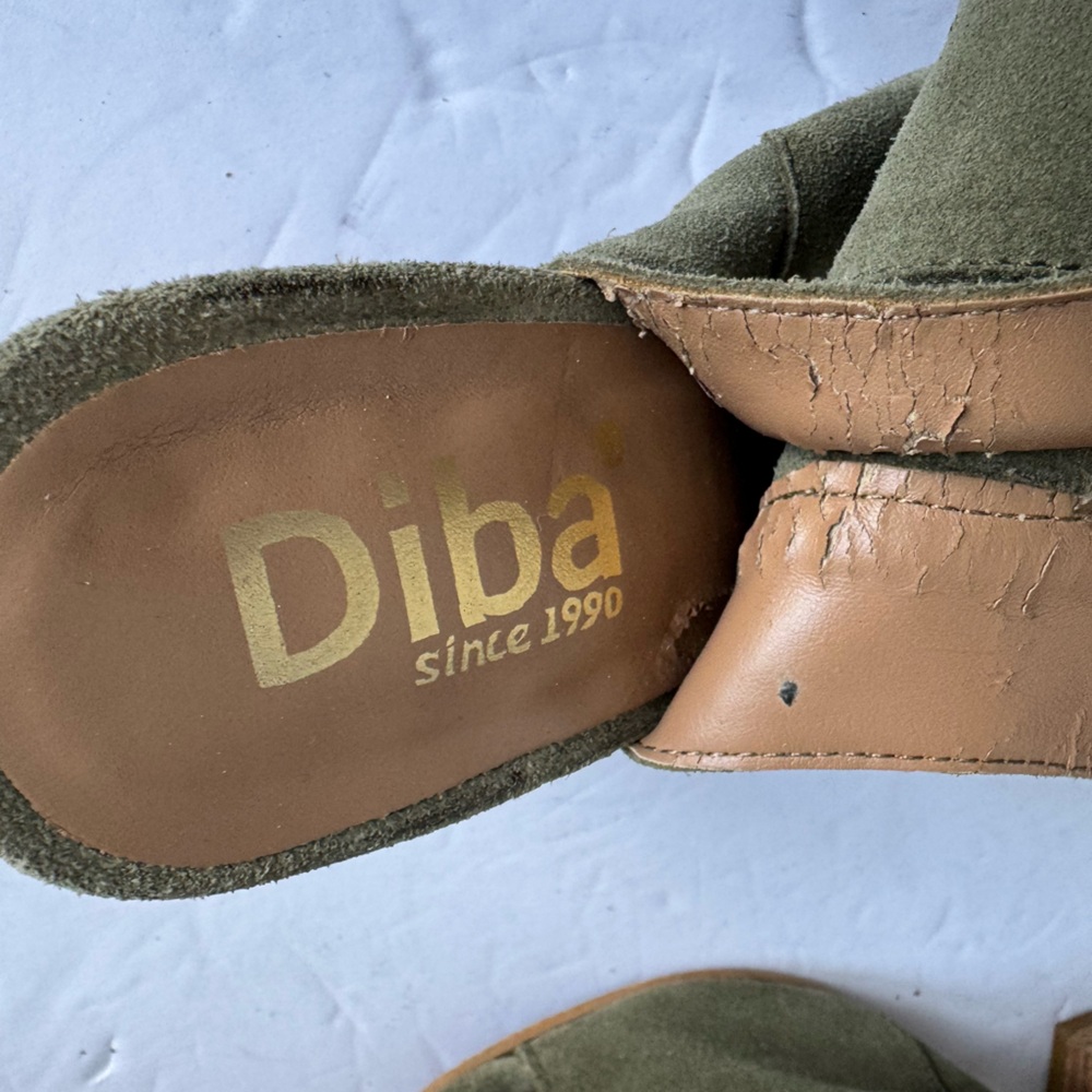 DIBA Zora Side Zip Peep Toe Heel Green Suede Booties size 8.5 - Picture 10 of 13